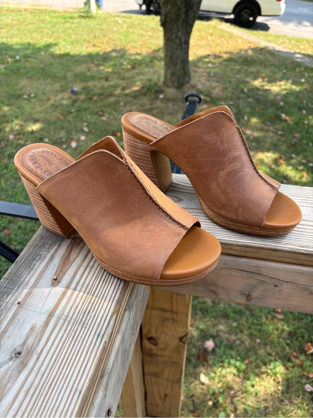 Kork-Ease Womens Open-Toe Tan Leather Mule Heels